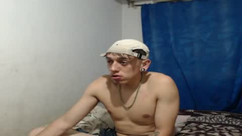 tomas_turbado_ online show from July 25, 7:27 am