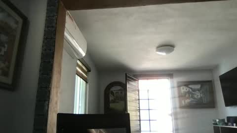 Snapshot of tomascausa chatting on January 28, 6:17 pm Hola online show from January 28, 6:17 pm