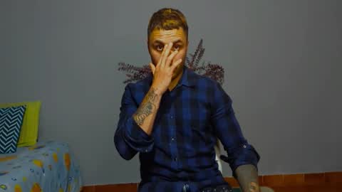 Snapshot of tomdavisxl chatting on October 13, 9:54 pm tomDavisXl online show from October 13, 9:54 pm