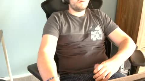tomin3m online show from June 1, 4:29 pm