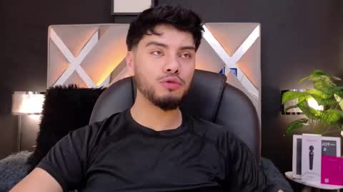 Tommy Dubois online show from November 7, 4:38 am