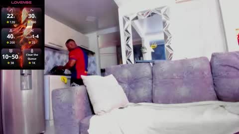 Tom Mike online show from March 3, 5:20 pm