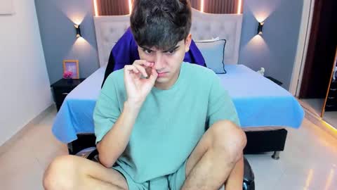 Tommy  online show from February 25, 3:29 am