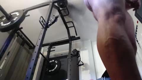 tommy4inch online show from April 11, 10:13 pm