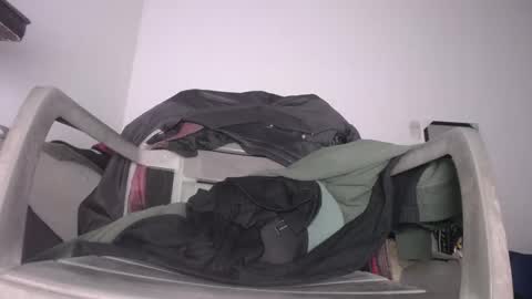   Thomas    online show from February 3, 10:36 am