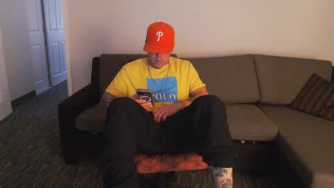 Tommy online show from December 31, 1:57 am