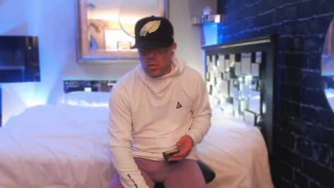 Tommy online show from October 15, 2:19 am