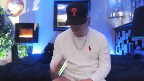 Tommy online show from March 4, 1:12 am