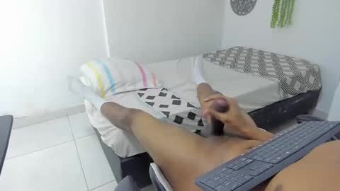 Snapshot of tommy_rex chatting on October 10, 4:45 pm tommy_rex online show from October 10, 4:45 pm