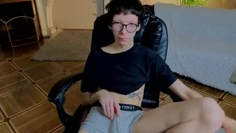 tommy_stars online show from March 14, 5:47 am