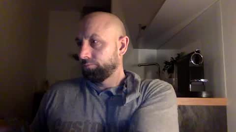 Thomas Fit online show from February 17, 9:19 pm