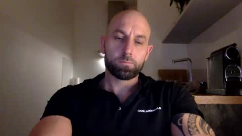 Thomas Fit online show from March 9, 5:17 pm