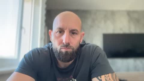 Thomas Fit online show from July 8, 7:45 am
