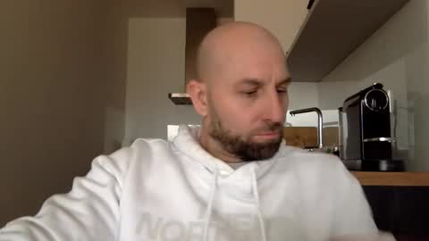 Thomas Fit online show from March 11, 8:30 am