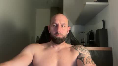 Thomas Fit online show from October 2, 5:50 pm