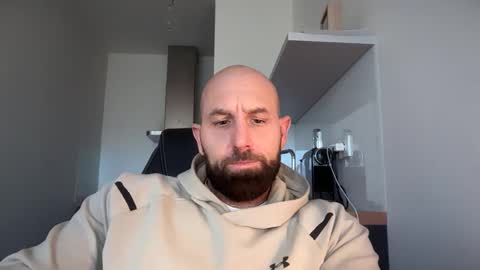 Thomas Fit online show from October 17, 1:48 pm