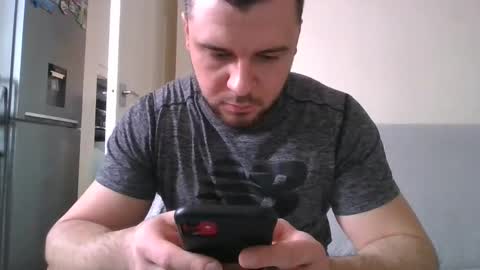 tommyy19901 online show from December 24, 12:22 pm