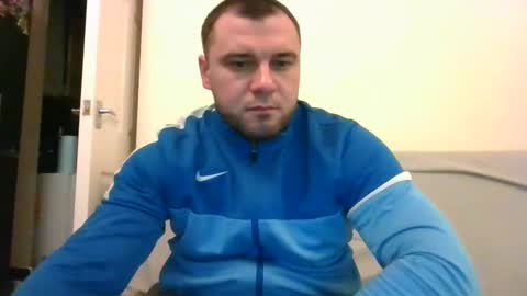 tommyy19901 online show from December 4, 6:39 pm