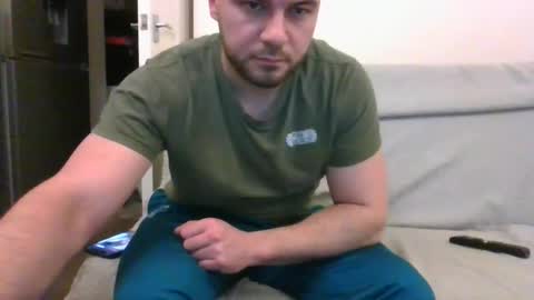 tommyy19901 online show from January 4, 5:37 pm