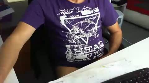 Tom online show from November 8, 10:40 am