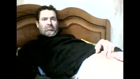 Snapshot of tonio358965 chatting on February 24, 11:21 am tonio358965 online show from February 24, 11:21 am