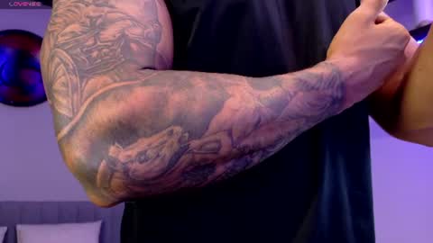 tony muscle1 online show from June 18, 8:25 pm
