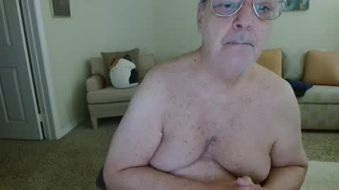 tonysview12000 online show from January 18, 8:44 pm