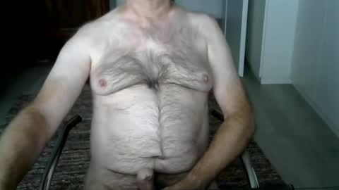 Snapshot of tooohard chatting on September 9, 8:25 am Alex online show from September 9, 8:25 am