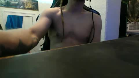 Snapshot of topplesstable18075 chatting on December 24, 7:06 am topplesstable18075 online show from December 24, 7:06 am