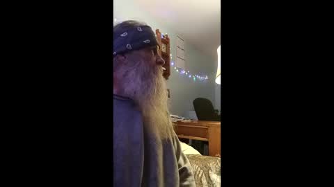 totallyawesome_65 online show from December 18, 7:04 am