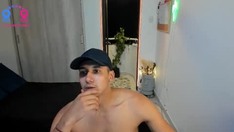 travis bakerr online show from September 23, 11:48 pm