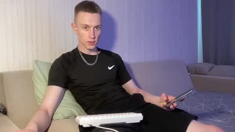 Travis online show from May 16, 10:12 am
