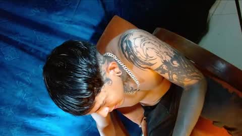 TRAV - INDEPENDENT MODEL online show from December 21, 2:37 pm