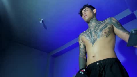 TRAV - INDEPENDENT MODEL online show from September 26, 12:36 pm