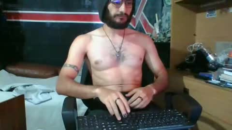 Andrew online show from December 10, 1:33 pm