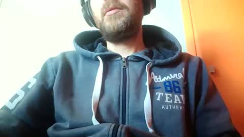 truble_again online show from April 8, 8:58 am