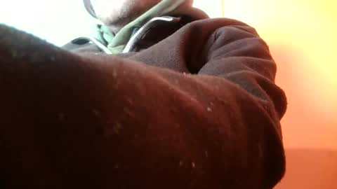 truble_again online show from March 18, 1:47 pm