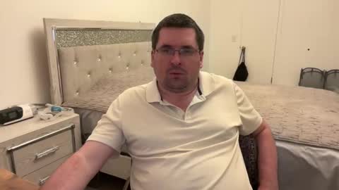 tstwbtsb online show from March 14, 5:14 am