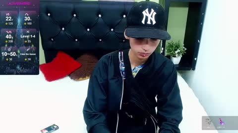 ttimy online show from December 5, 8:13 pm