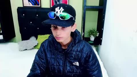 ttimy online show from December 17, 9:16 pm