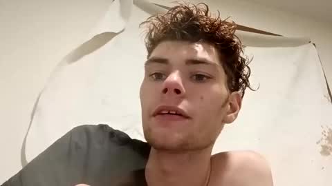 twekedoutshyt online show from October 21, 4:59 am