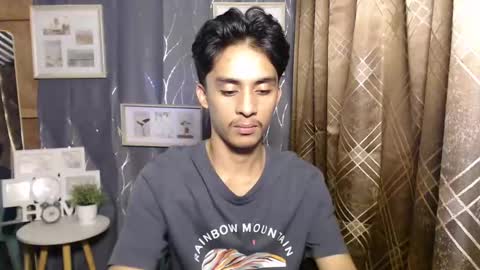 Aladin online show from January 4, 4:00 pm