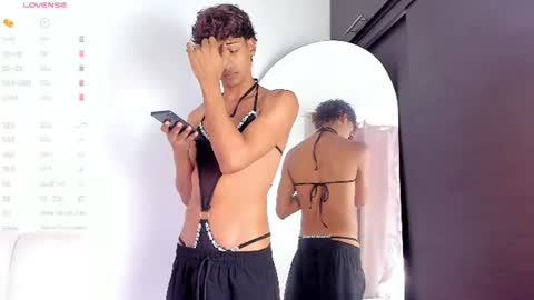 twinksboys_23 online show from July 17, 2:13 pm