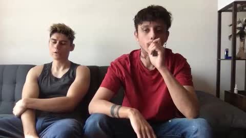 Derrick online show from November 22, 6:51 pm