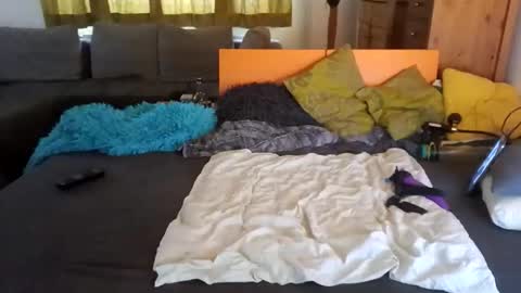 twinksuchtpapabaer online show from November 16, 7:43 am