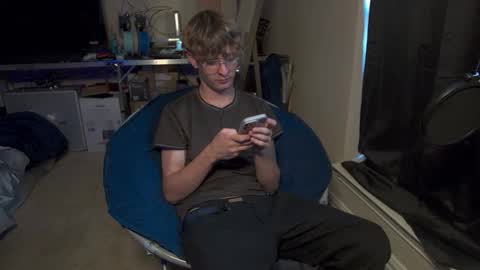 Snapshot of twinktools chatting on September 10, 9:02 pm shytwink online show from September 10, 9:02 pm