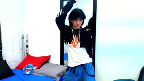    online show from November 12, 5:13 am