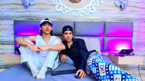    online show from September 24, 8:51 pm