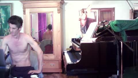 Snapshot of twoforallprivate chatting on February 1, 7:34 pm TobeBritta online show from February 1, 7:34 pm