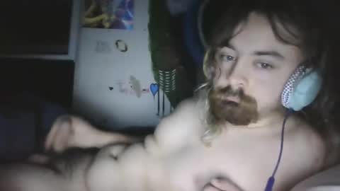 Snapshot of twonkydonk27 chatting on October 31, 8:40 am twonkydonk27 online show from October 31, 8:40 am